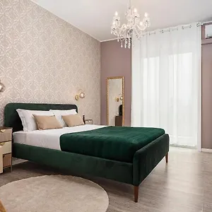 large-apartment-near-city-center-milan.italymilanhotels.net/